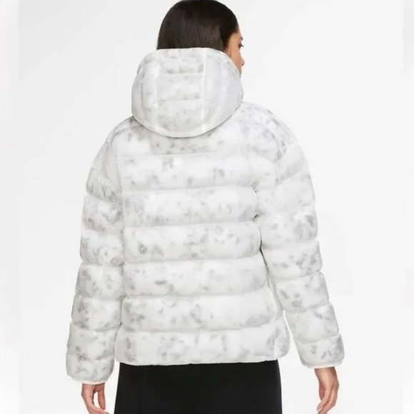 Nike Women’s Sportswear Synthetic Fill Ecodown Jacket size XS - Picture 5 of 16